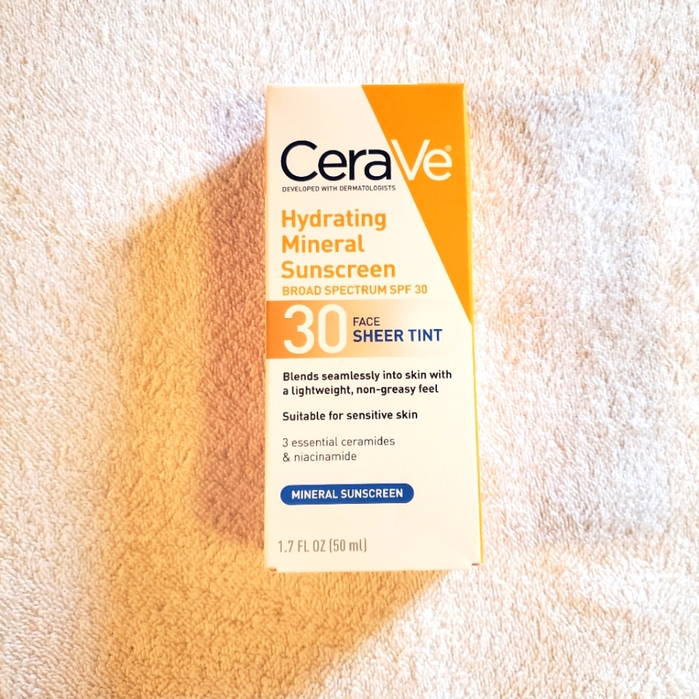 CeraVe Hydrating Mineral Sunscreen Sheer Tint SPF